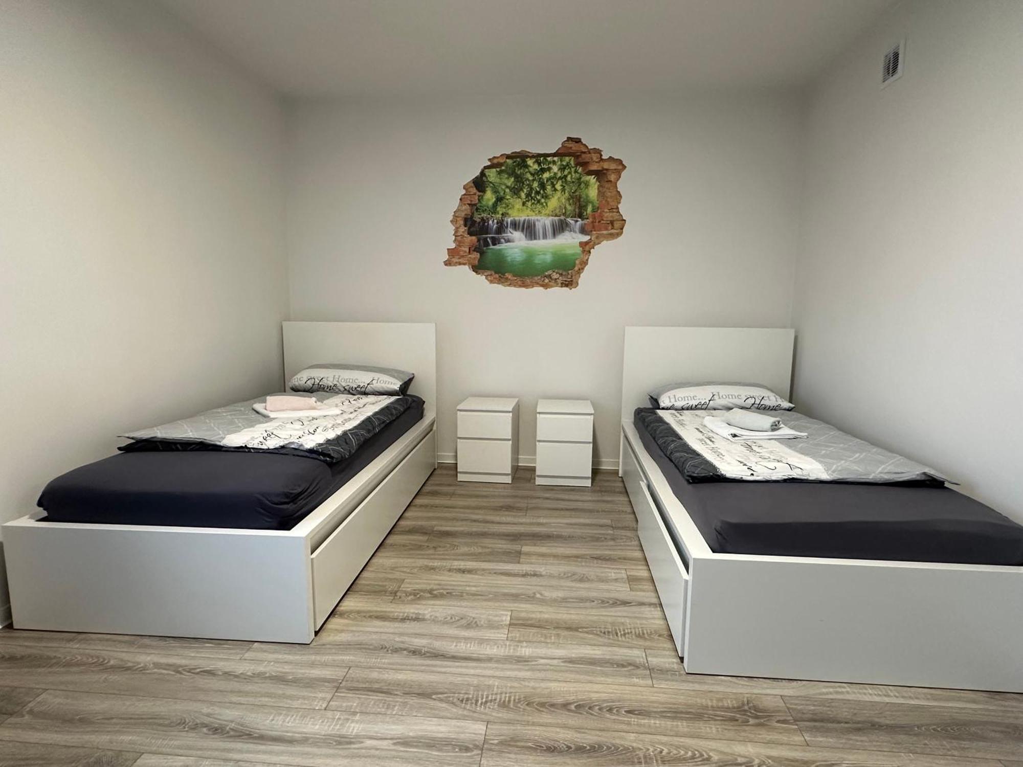 Olis Appartement In Нойс Екстериор снимка