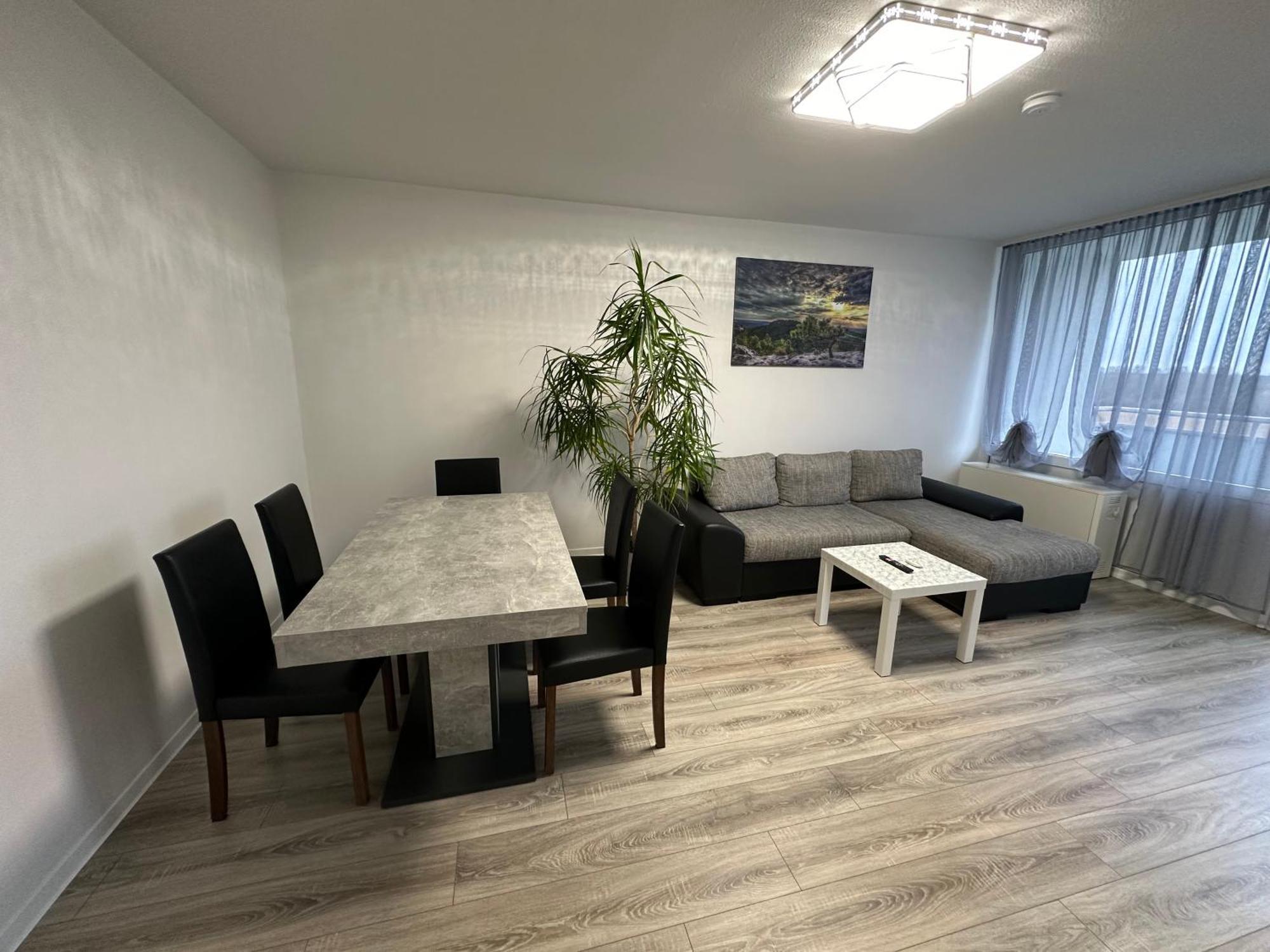 Olis Appartement In Нойс Екстериор снимка